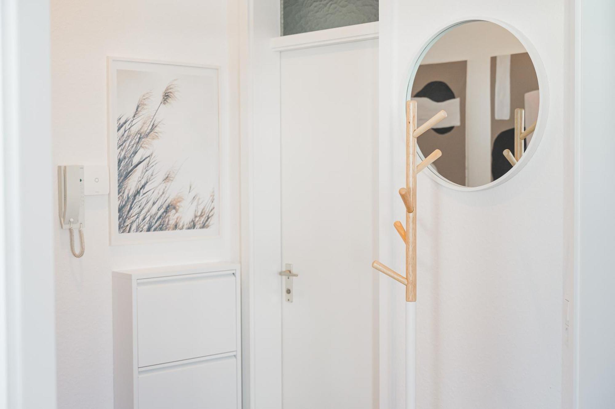 Helle Zentrumsnahe Familienfreundliche Ferienwohnung Фелльбах Екстер'єр фото